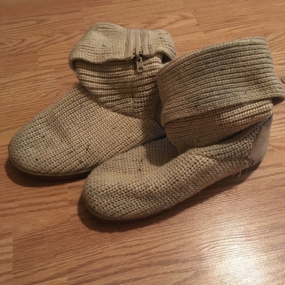 Boots - Picture 2 of 2